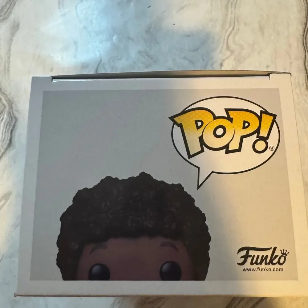 Kenya Funko pop 1071 - Picture 6 of 6